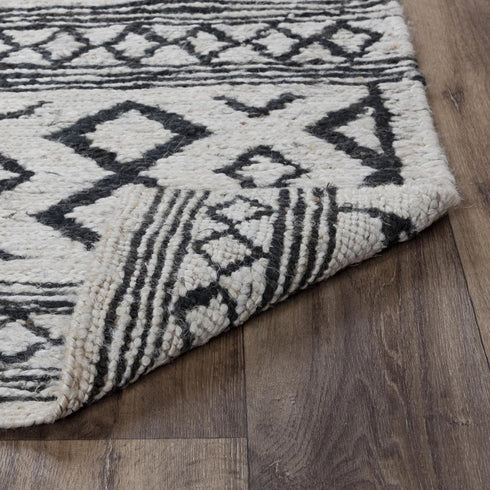 8' X 10' Beige And Black Jute Geometric Hand Woven Area Rug