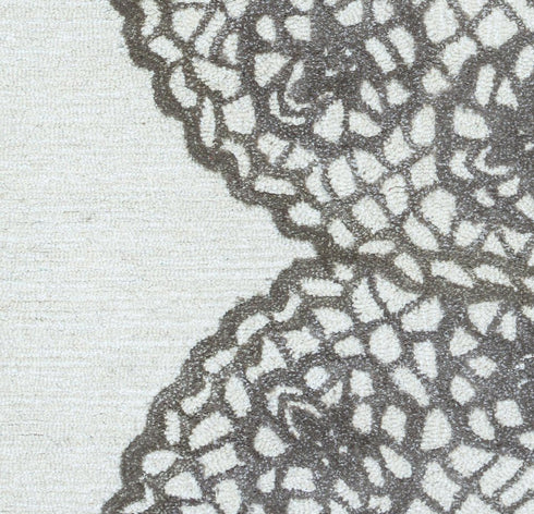 5' X 8' White And Ivory Wool Geometric Hand Tufted Area Rug