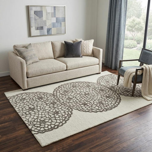 5' X 8' White And Ivory Wool Geometric Hand Tufted Area Rug