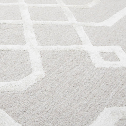 8' X 10' Beige And Ivory Wool Geometric Hand Tufted Area Rug