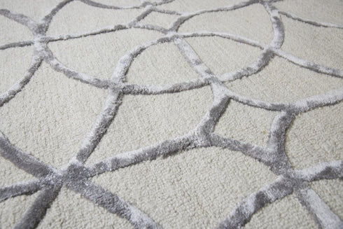 8' X 10' Ivory And Silver Wool Geometric Hand Tufted Area Rug