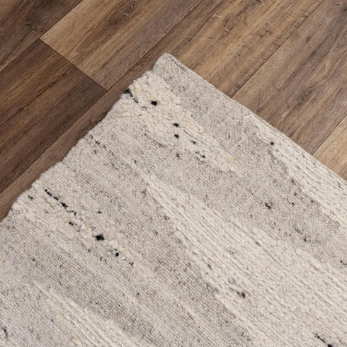 8' X 10' Ivory And Light Gray Wool Geometric Hand Woven Area Rug