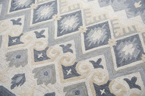 5' X 8' Natural Tan Gray And Dark Gray Wool Southwestern Hand Tufted Area Rug