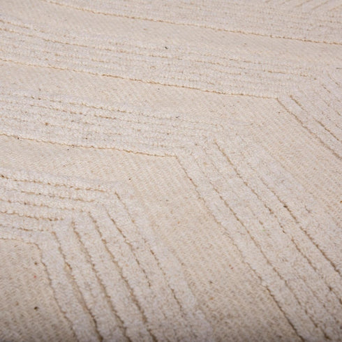 8' X 10' Ivory And White Wool Diamond Hand Tufted Area Rug