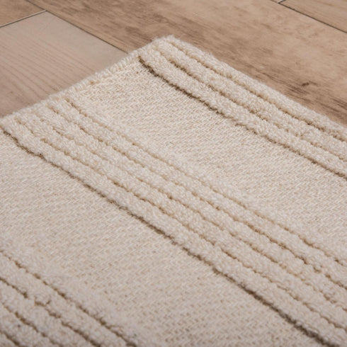 8' X 10' Ivory And White Wool Diamond Hand Tufted Area Rug