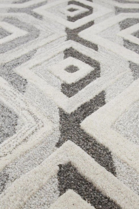 8' Gray And Natural Wool Geometric Hand Tufted Area Rug