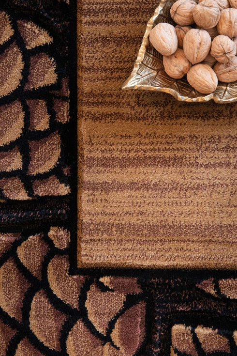 United Weavers Cottage Pine Border Beige Area Rug