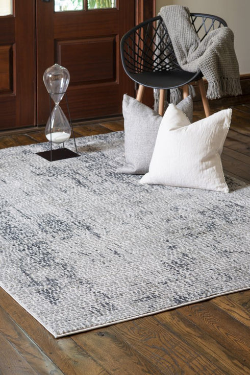 United Weavers Veronica Benidict Grey Area Rug